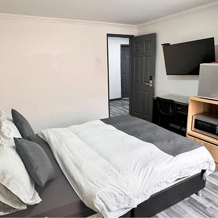 Hotel Fenix Real Богота Экстерьер фото