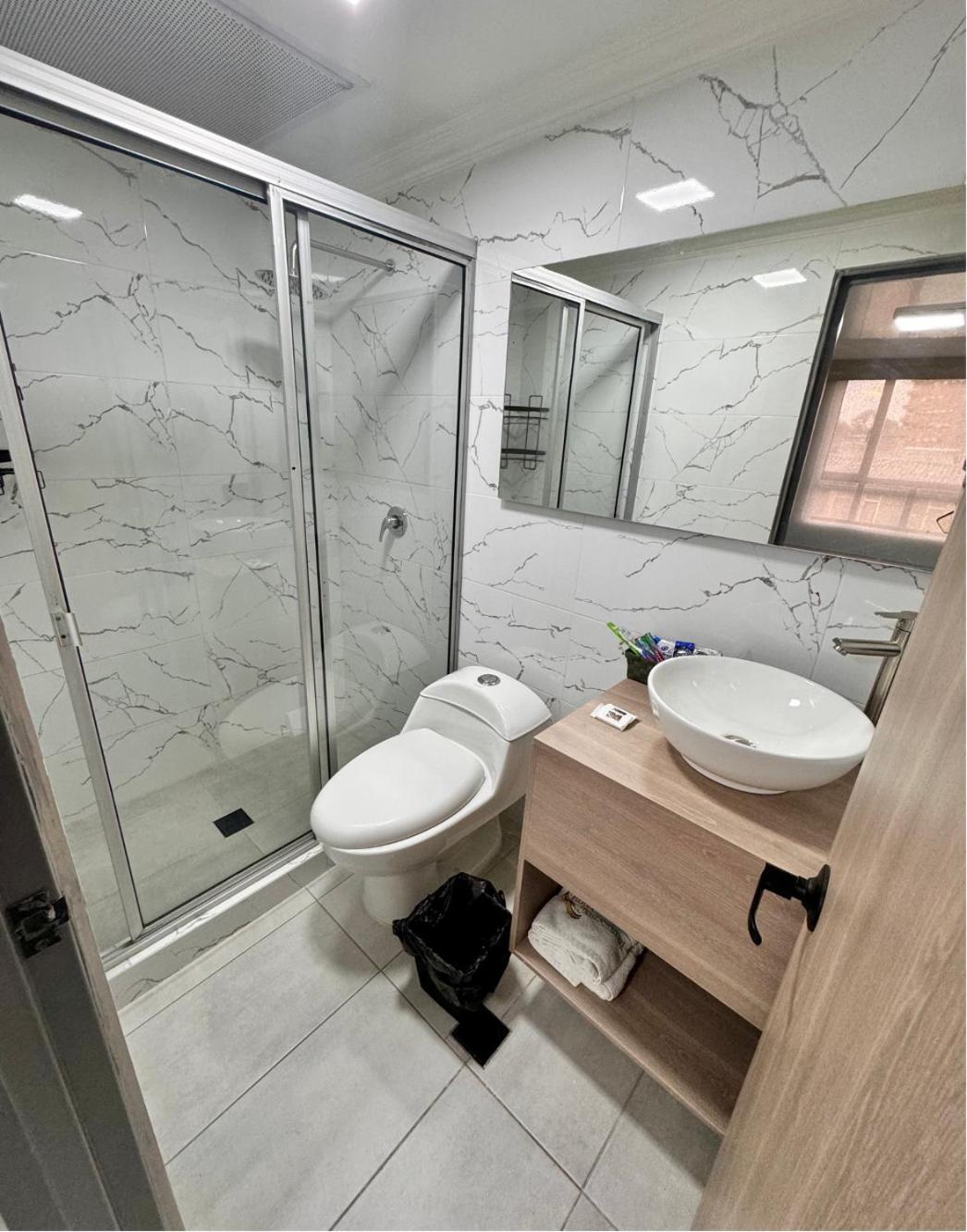 Hotel Fenix Real Богота Экстерьер фото