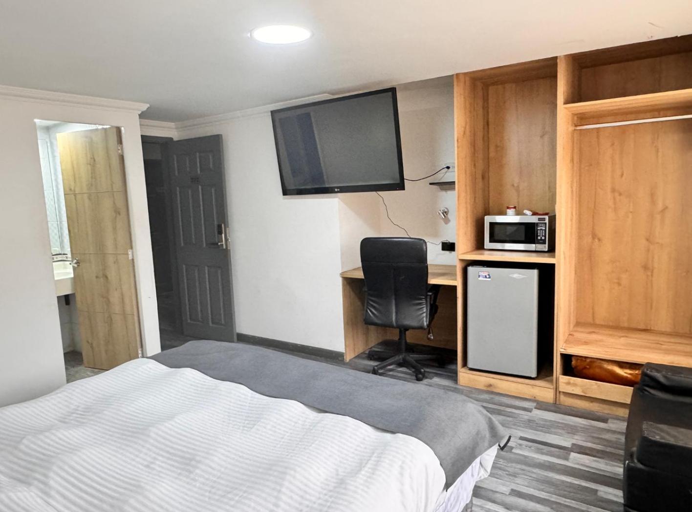 Hotel Fenix Real Богота Экстерьер фото